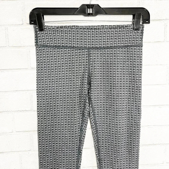 Ivivva Girl's Digi Weave Geometric Rhythmic Tights Girl's Size 12 - Picture 3 of 7